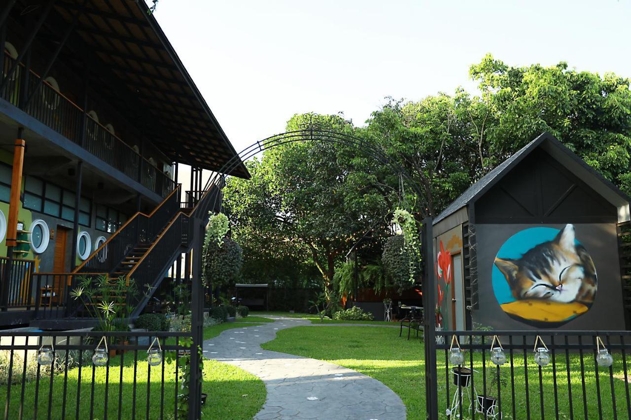 Yellow Pillow Village Chiang Mai Exterior foto
